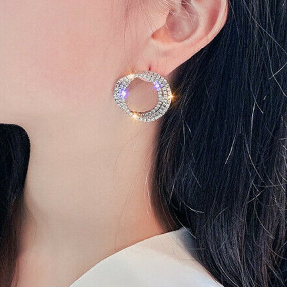 Elegant 925 Sterling Silver Hoop Earrings - Picture 3 of 3